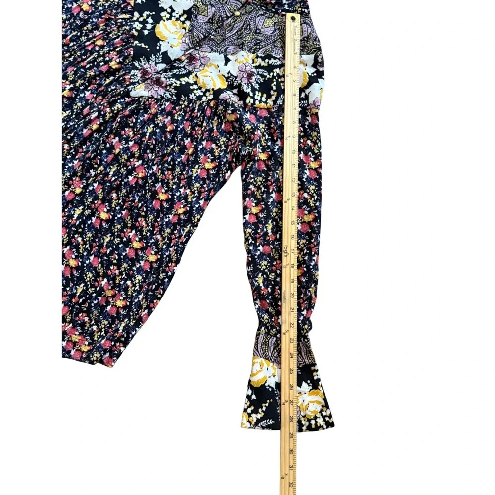 Free People Floral Paisley Mixed Print Tunic Top Bell Sleeve Boho Indie SZ Small